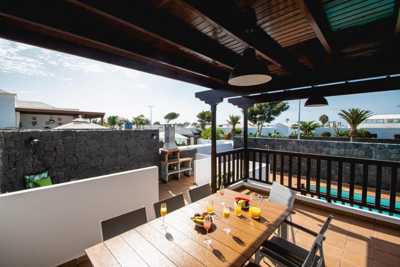 Stylish 6 Bedroom Villa Princesa - Hot Tub - Heated Pool - Near Beach & Waterparks Playa Blanca  Extérieur photo