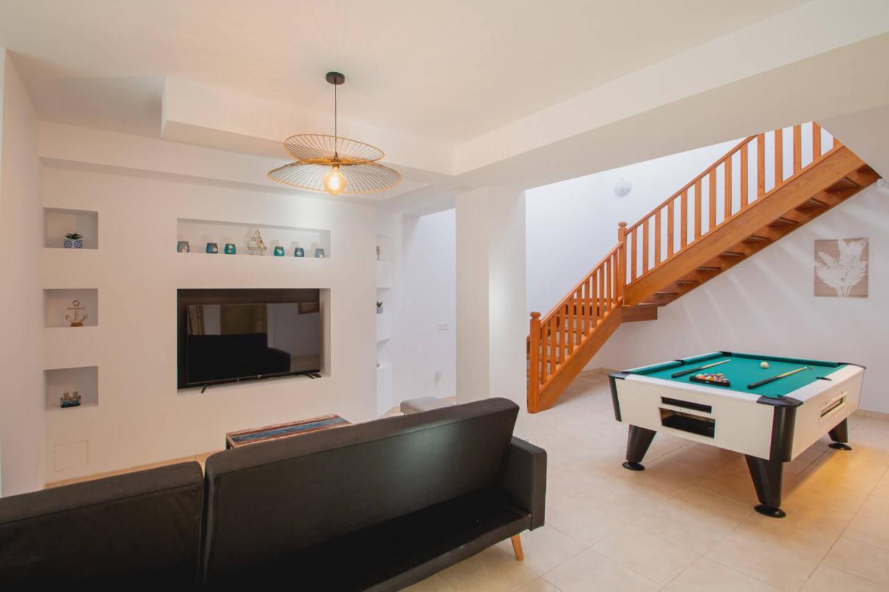 Stylish 6 Bedroom Villa Princesa - Hot Tub - Heated Pool - Near Beach & Waterparks Playa Blanca  Extérieur photo